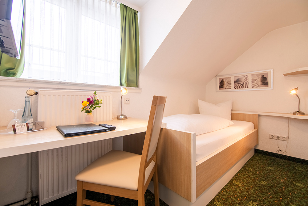 Kleines Einzelzimmer Hotel Velbert – Bild 1